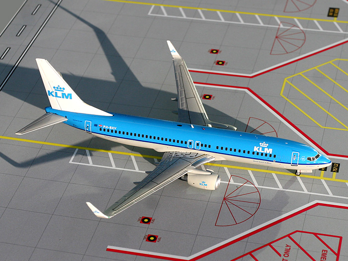 G2KLM014.jpg