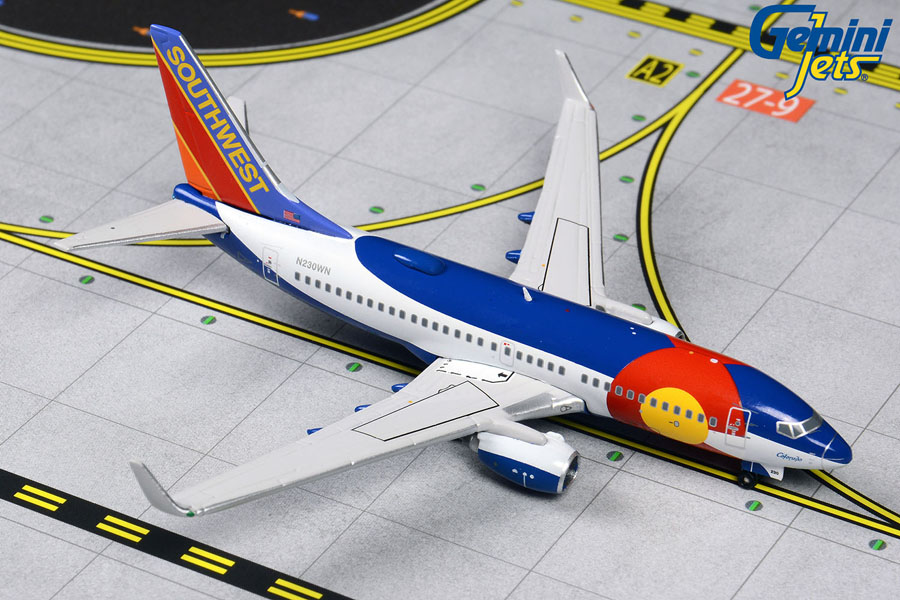 1 400 diecast airliners
