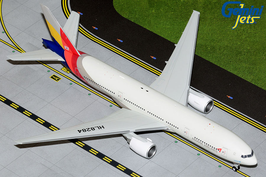 Asiana Airlines B777-200ER HL8284 (1:200)