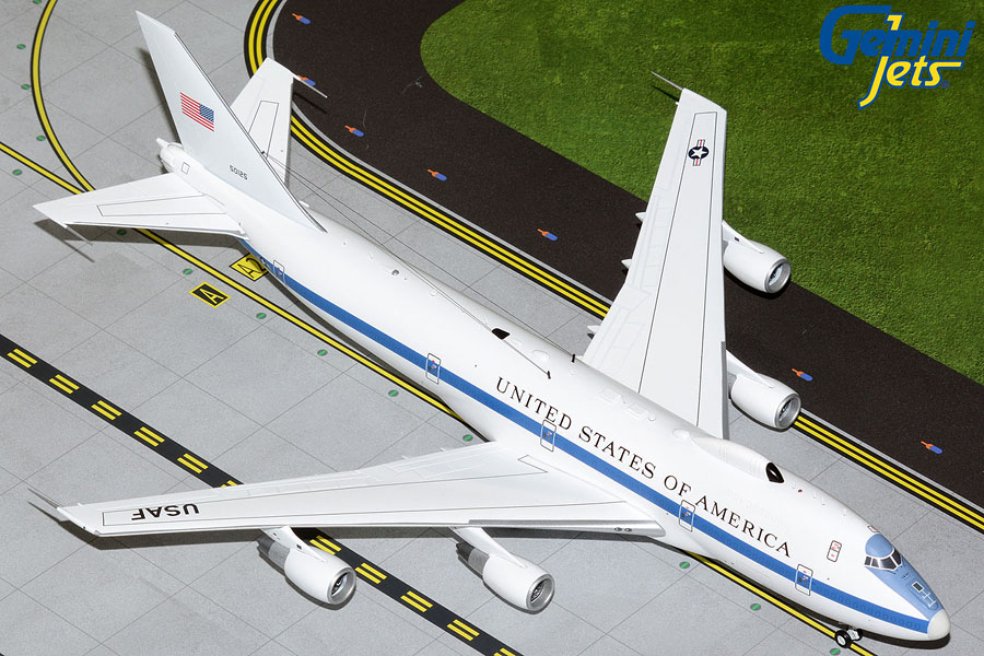 U.S. Air Force E-4B 75-0125 Advanced Airborne Command Post (1:200)