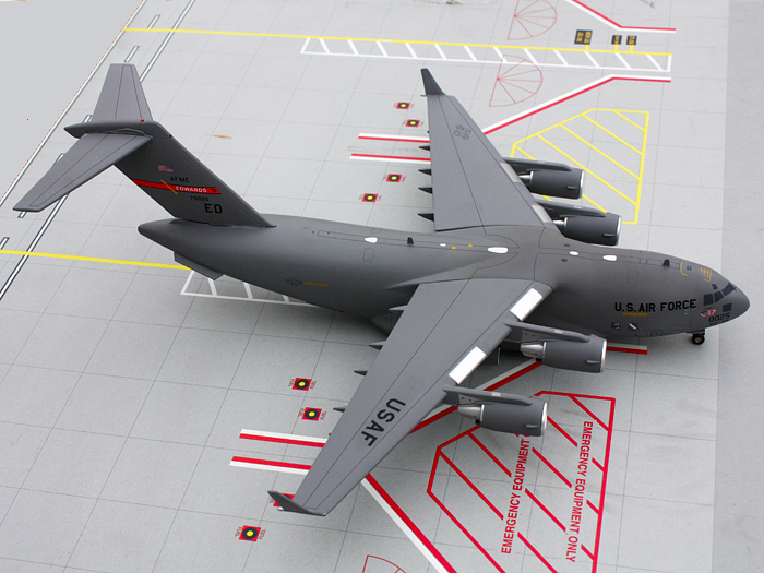 1/200 Boeing C-17 Globemaster US Air Force Scale Diecas Atlas C17 
