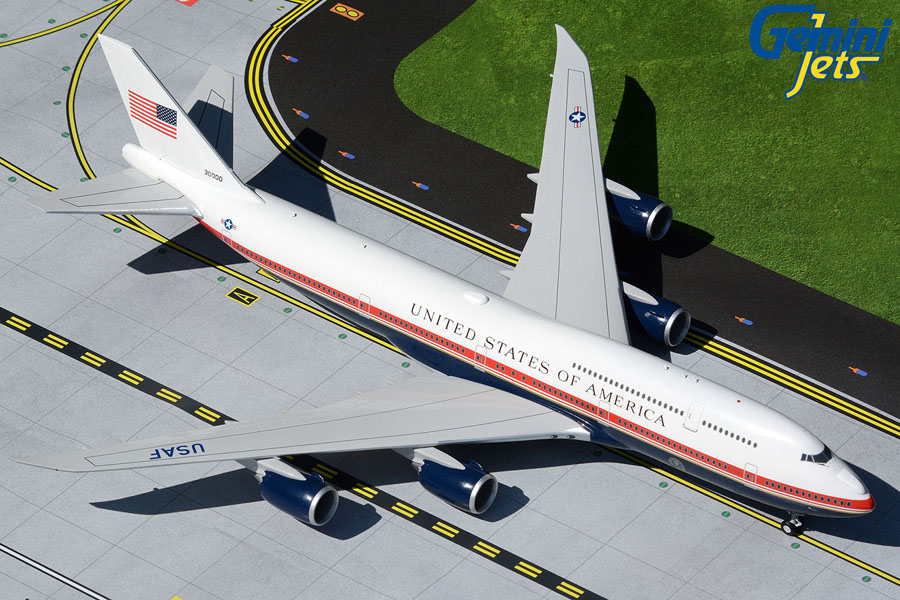 U.S. Air Force B747-8 Air Force One 30000 proposed new livery (1:200)