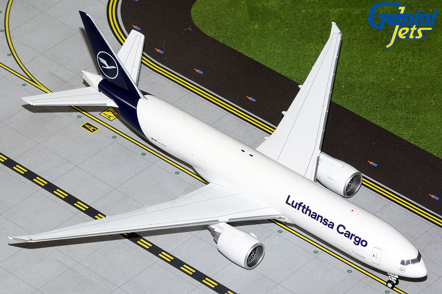 Lufthansa Cargo B777-200LRF D-ALFA (1:200)