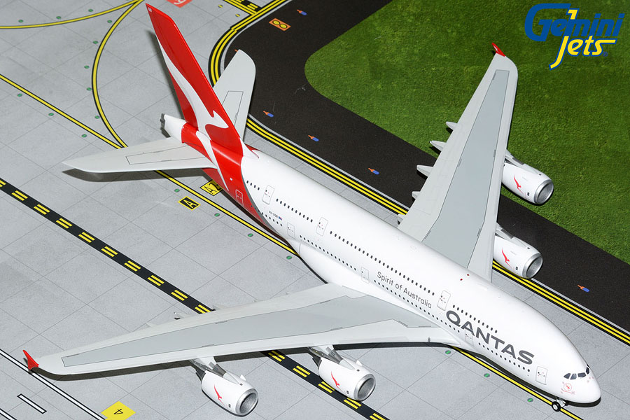 Qantas Airways A380 VH-OQB (1:200)