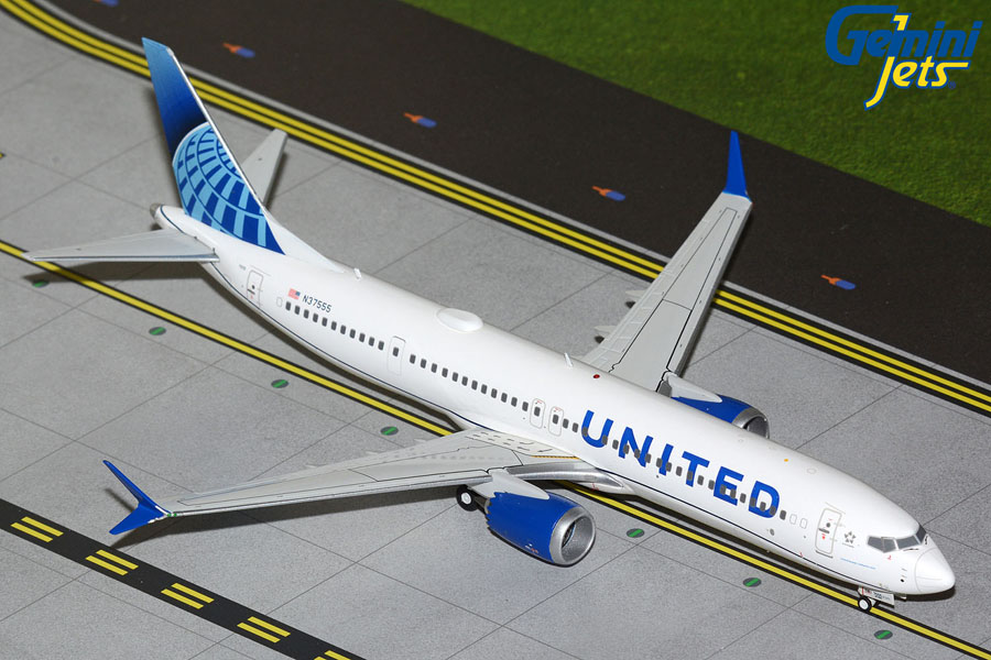 ジェミニジェッツ 1/400 ボーイング 737-800 トランプ-ヴァンス