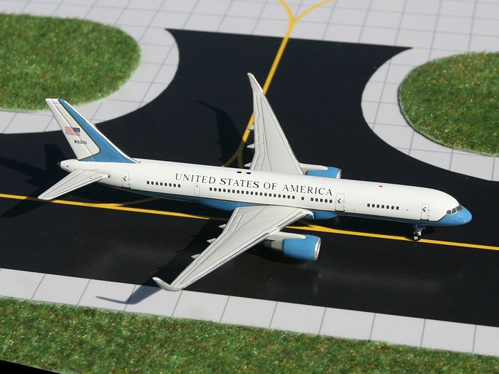 1 400 diecast airliners
