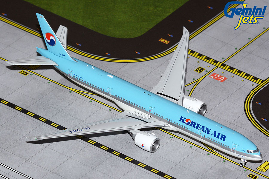 Korean Air B777-300ER HL7784 (1:400)