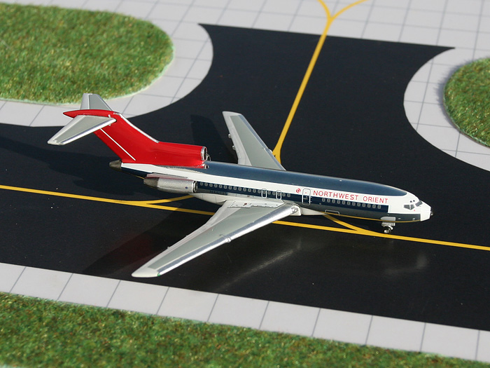 Northwest Orient 727100 (1400) by GeminiJets 400 Diecast Airliners