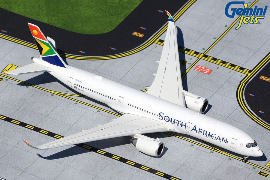 airplane diecast