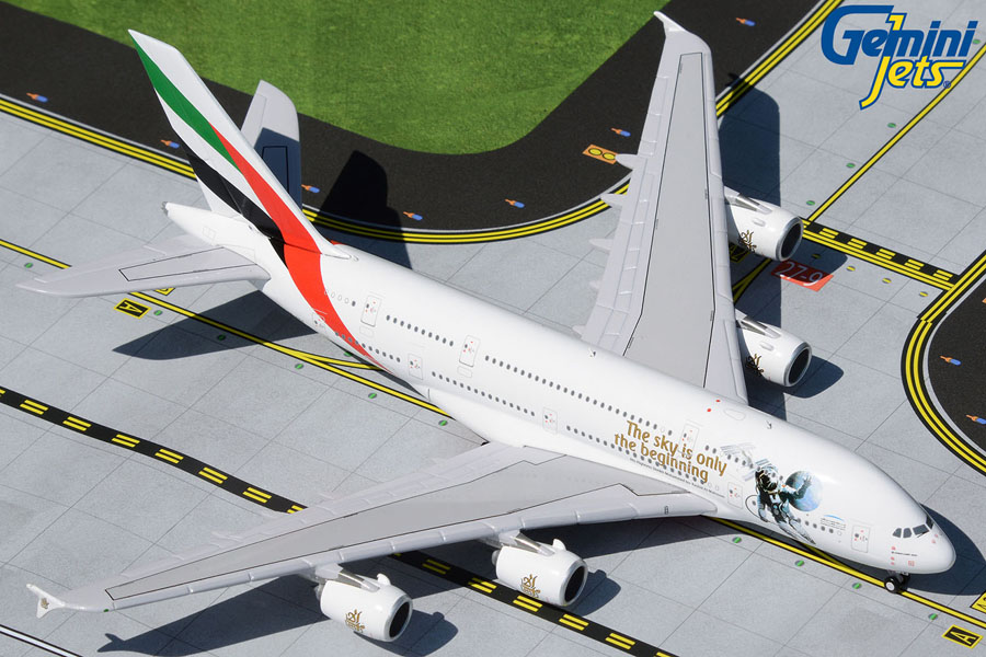 Emirates A380 A6-EEH UAE in Space livery (1:400)