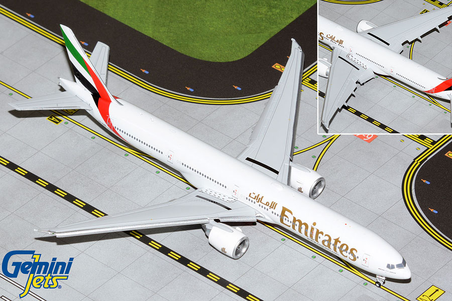 Emirates B777-300ER A6-END no Expo marking; flaps down (1:400)