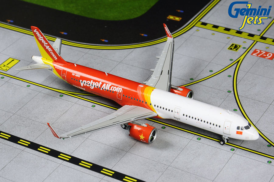 1 400 diecast airliners